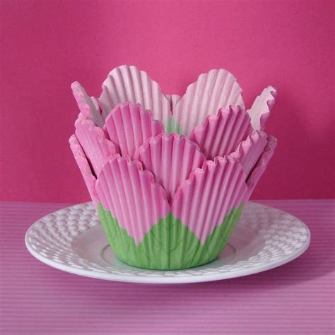 40 Pink Tulip Cupcake Liners Wrappers Baking by CupcakeFashion