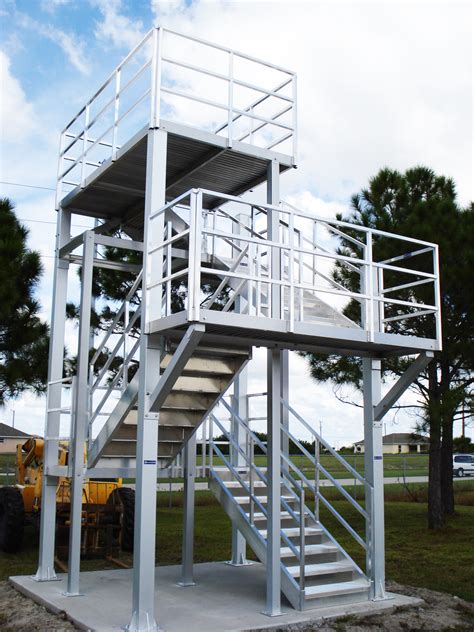 Aluminum stair fabrication contractor in Florida | Arch Metals