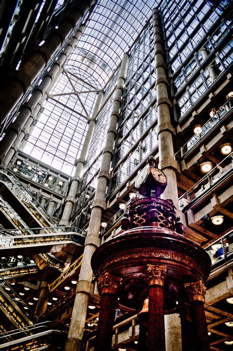 Gallery of Architecture Classics: Lloyd's of London Building / Richard ...