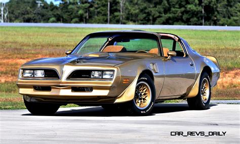 Pontiac Firebird Trans Am Y88 SE Gold Edition