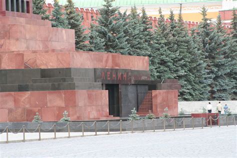 Moscow, Russia - Lenin's Tomb - 2006 | Places, Places ive been, Tomb