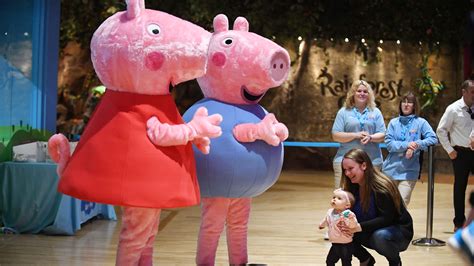 'Peppa Pig World of Play' opens at Great Lakes Crossing