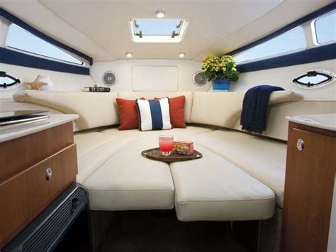 I love the cabin boats. | Boat interior design, Boat interior, Yacht ...