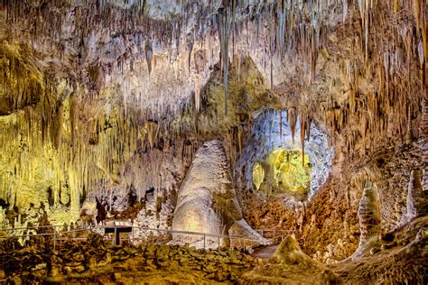 The hidden secrets of the Carlsbad Caverns in New Mexico - Earth.com