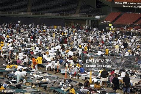 Katrina Superdome Photos and Premium High Res Pictures - Getty Images