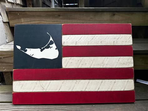 WOODEN AMERICAN FLAG – Four Winds Gifts Inc.