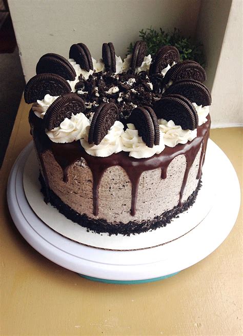 I made an Oreo drip cake for my cousin's birthday! #dripcakeideas ...