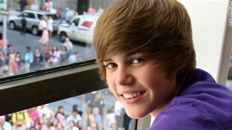 2009: Justin Bieber copes with celebrity - CNN Video