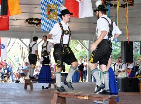 3 Traditional German folk dances - About Deutschland - content made in ...