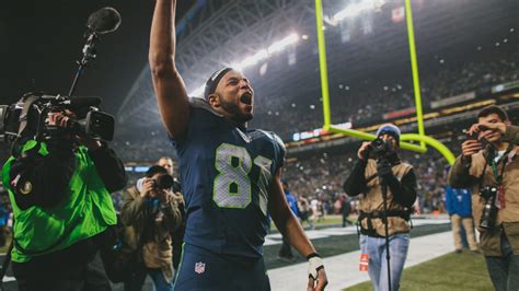 Seahawks Legend Golden Tate Named Monday Night Football 12 Flag Raiser