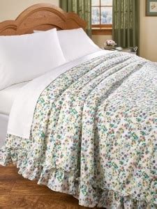 Floral Plisse Bedspread with Ruffles