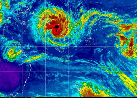 Tropical Cyclone Yasi track map