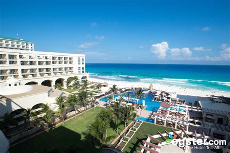 Marriott Cancun Resort - Beach at the Marriott Cancun Resort | Oyster ...