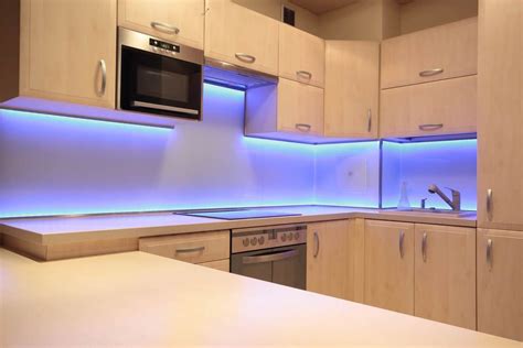 Coloured LED Strip Lighting Under Kitchen Cabinets | Bande de lumière ...