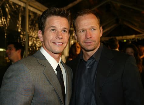 Mark Wahlberg Talks Missing Donnie Wahlberg & Jenny McCarthy's Wedding ...