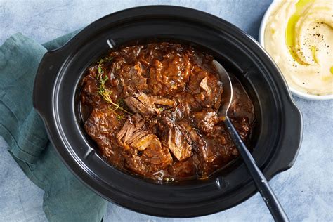 Slow cooker braised steak and onions recipe