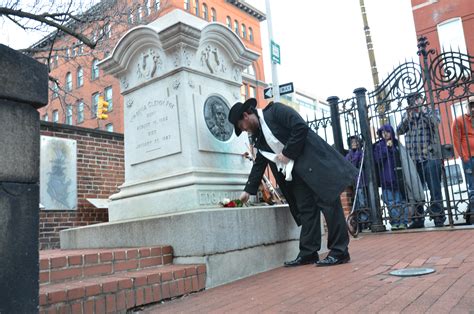 The Story Behind the Annual Toast to Edgar Allan Poe at His Place of ...