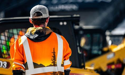 The Best Ways To Keep Road Construction Workers Safe - Safetyshirtz