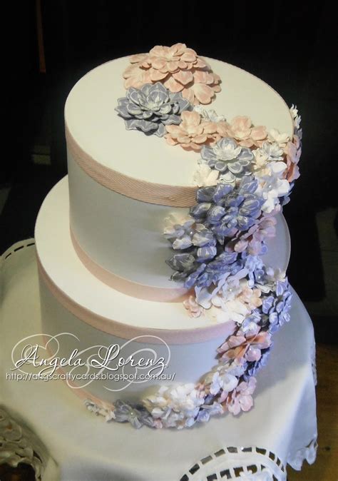 Angela Lorenz: Paper Wedding Cake - Beautiful Bunch