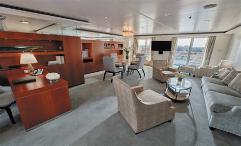 Cruiseschip Seven Seas Voyager afvaarten, hutten en dekplannen