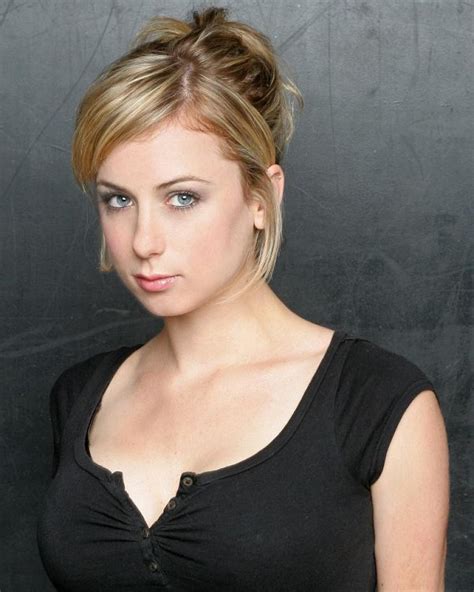 Iliza Shlesinger | Book this Comedian | The Comedy Zone Worldwide