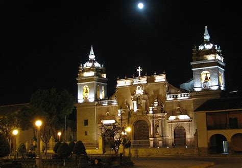 Vista De Viernes: Ayacucho Cathedral | Ecela Spanish