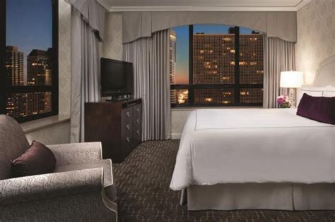 The Best Hotels in Chicago with an Indoor Pool | The Hotel Guru