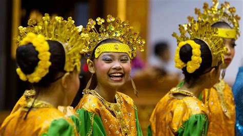 Brunei Darussalam — History and Culture - ITAP World