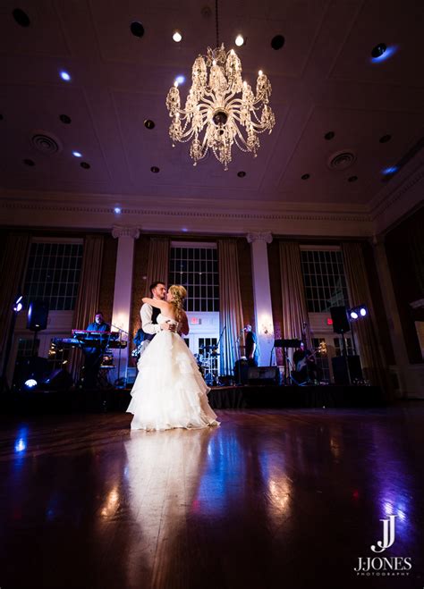 Poinsett Club Downtown Greenville SC Wedding | J. Jones Photography