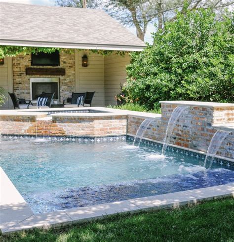 Stunning Outdoor Swimming Pool Design Ideas | Hadley Court