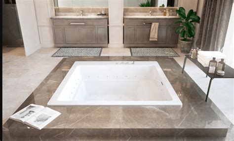 These Luxury Bathtubs Will Instantly Give Your Bathroom a Spa-Like Feel