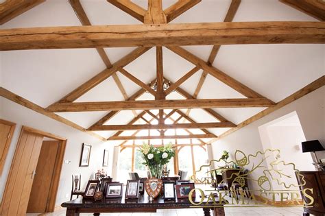 King post trusses and open vaulted ceilings - Oakmasters