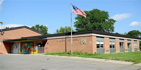 Lansing School District ends single-gender classrooms