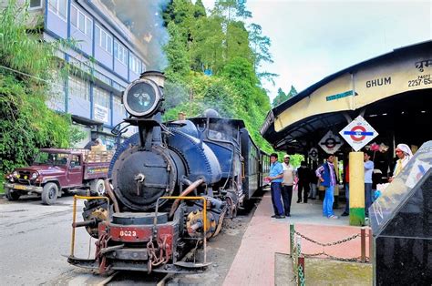 Darjeeling Toy Train: Guide to Riding the Himalayan Railway