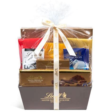 Lindt Chocolate Lovers' Gift Basket - DutyFreeFood.com