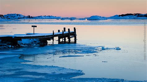 Winter in the Stockholm archipelago. Vinter i Stockholm skärgård ...