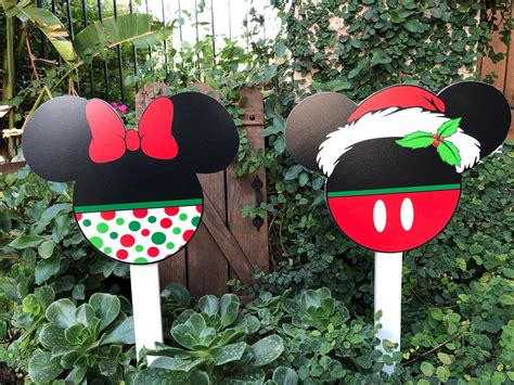 Christmas yard decorations disney inspired minnie and mickey cutouts ...