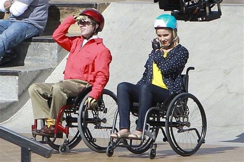 Glee Set Photo Reveals Season 3 Winter Finale Cliffhanger Spoiler