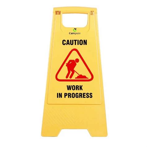 Triangle YELLOW AND RED Floor Safety Signs, Dimension: 18 Inch And ...