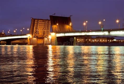 Bridges of St. Petersburg stock photo. Image of city - 27949332