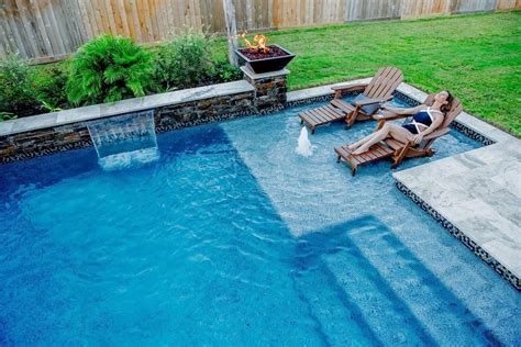 Pin on Outdoor/Landscaping Inspiration | Pools backyard inground ...