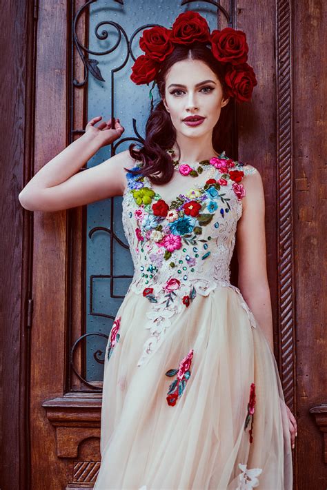 Boldly Boho: Embroidered Wedding dresses with Colourful Florals