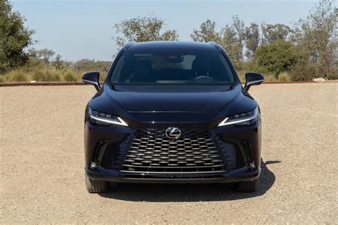 2023 Lexus RX Review: Still a Comfort Option? | Cars.com