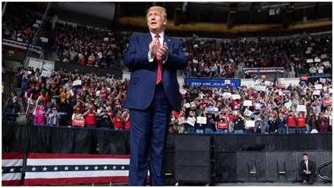 How Many Attended Trump’s South Carolina Rally? Crowd Photos | Heavy.com