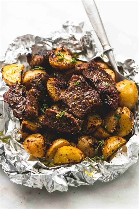 Garlic Steak and Potato Foil Packs | Creme De La Crumb | Grilled steak ...