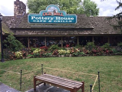 The Pottery House Cafe and Grille, Pigeon Forge - Menu, Prices ...