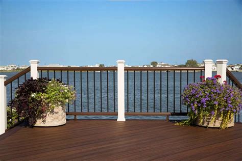 Deck Railing Ideas Picture Gallery | Trex