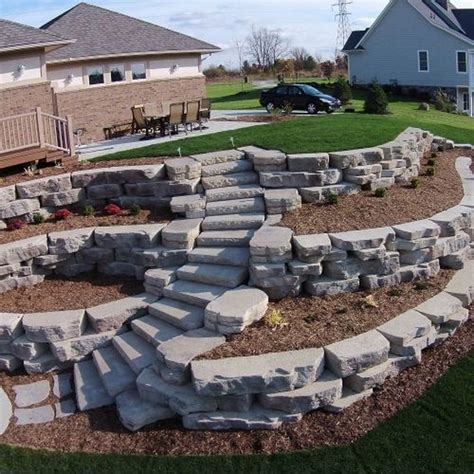 32 Popular Terraced Landscaping Slope Yard Design Ideas - MAGZHOUSE