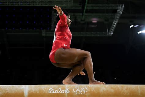 2016 Rio Olympics Results: Simone Biles' Balance Beam Mistake Costs ...