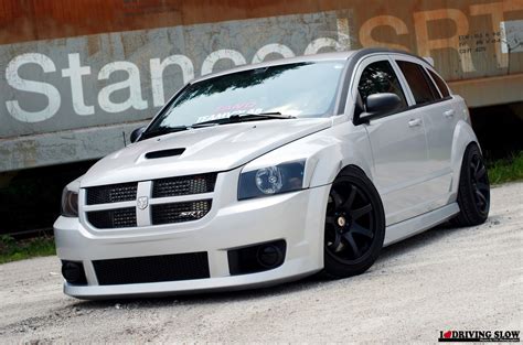 FOTO: Stanced Dodge Caliber - VelocidadMaxima.com